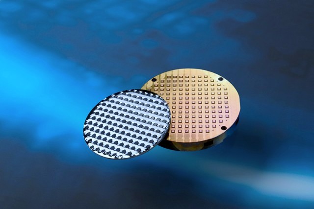 Labormuster für die Produktion von Infrarotoptiken aus Chalkogenidglas im Wafer-Maßstab (100 mm)